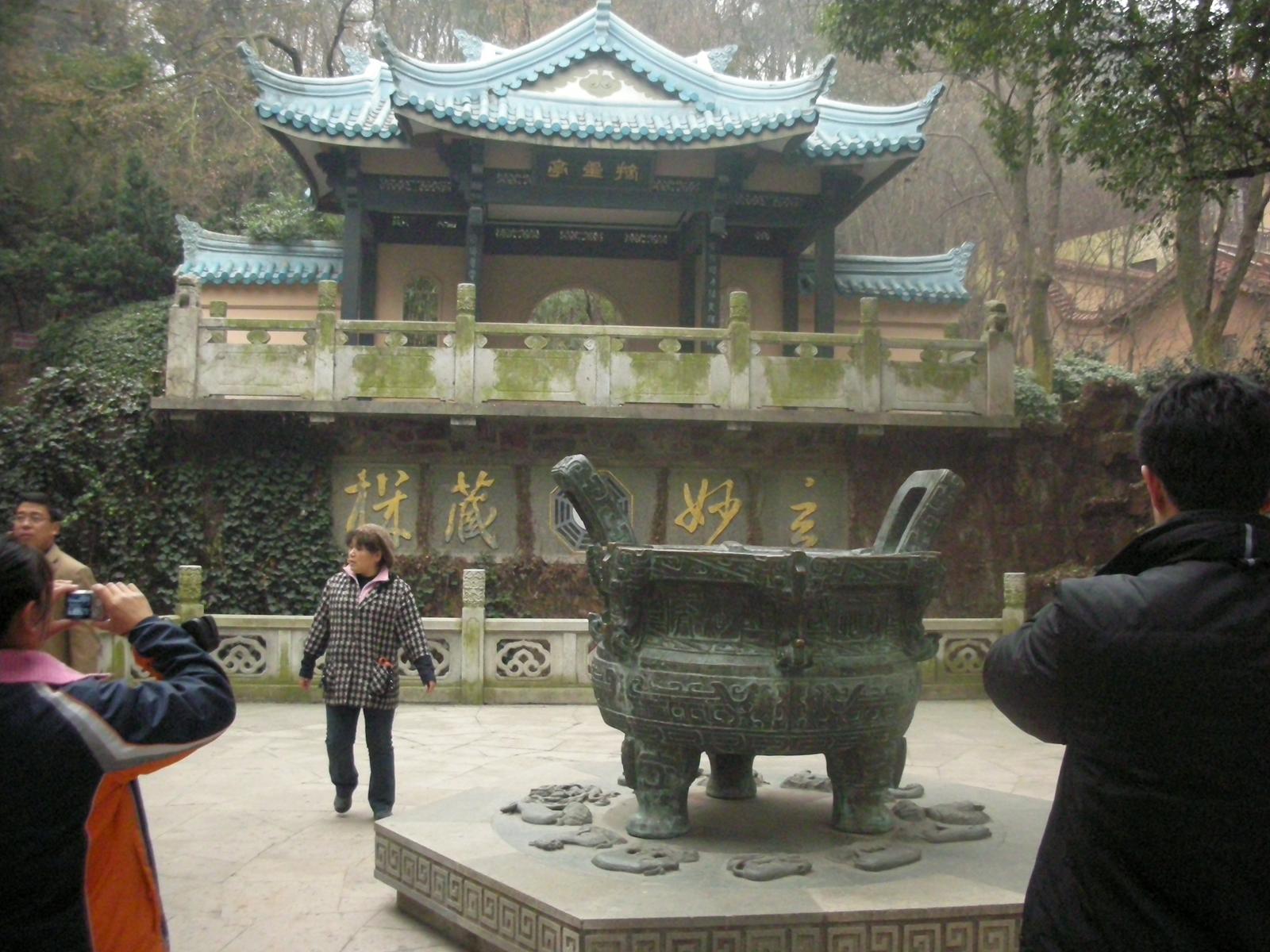 2000年ほど前は錫(スズ)の産地だったが、今は錫がない無錫(その2..無錫を代表する観光地である太湖)